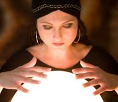 fortune-telling-using-crystal-ball-7857726